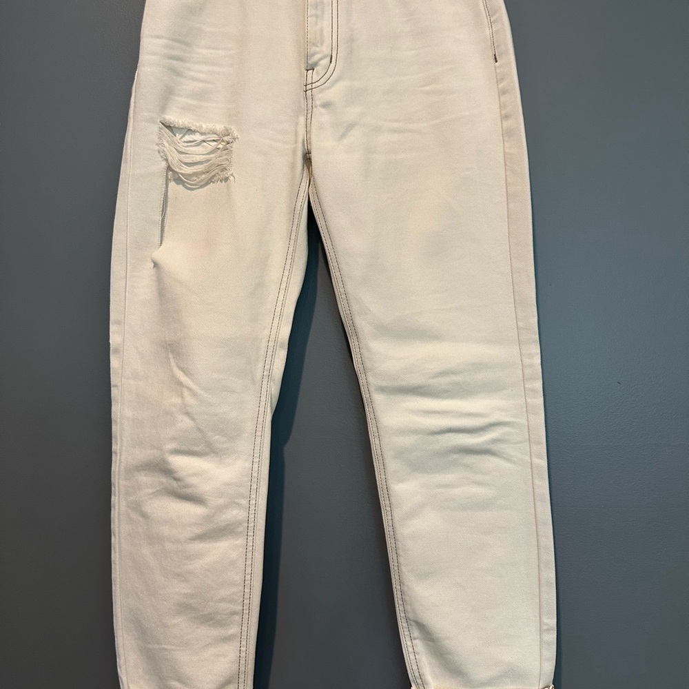BDG Urban Outfitters High Rise Cream/White High Waist Jeans distressed